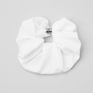 ALO bead it oversized scrunchie